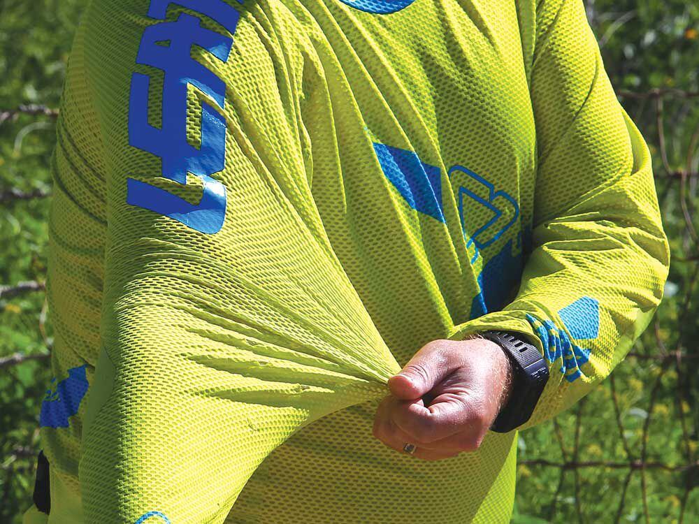 PRODUCT TEST: LEATT MOTO 5.5 I.K.S. V22 PANTS - Dirt Bike Magazine