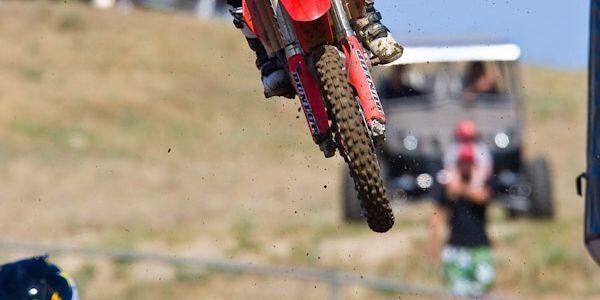 The Best MX Chain Lube? Jimmy Lewis Explains Proper Dirt Bike