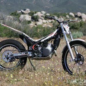 First Ride: 2011 Beta Evo 125 Trials Bike - Dirt Rider Magazine | Dirt Rider