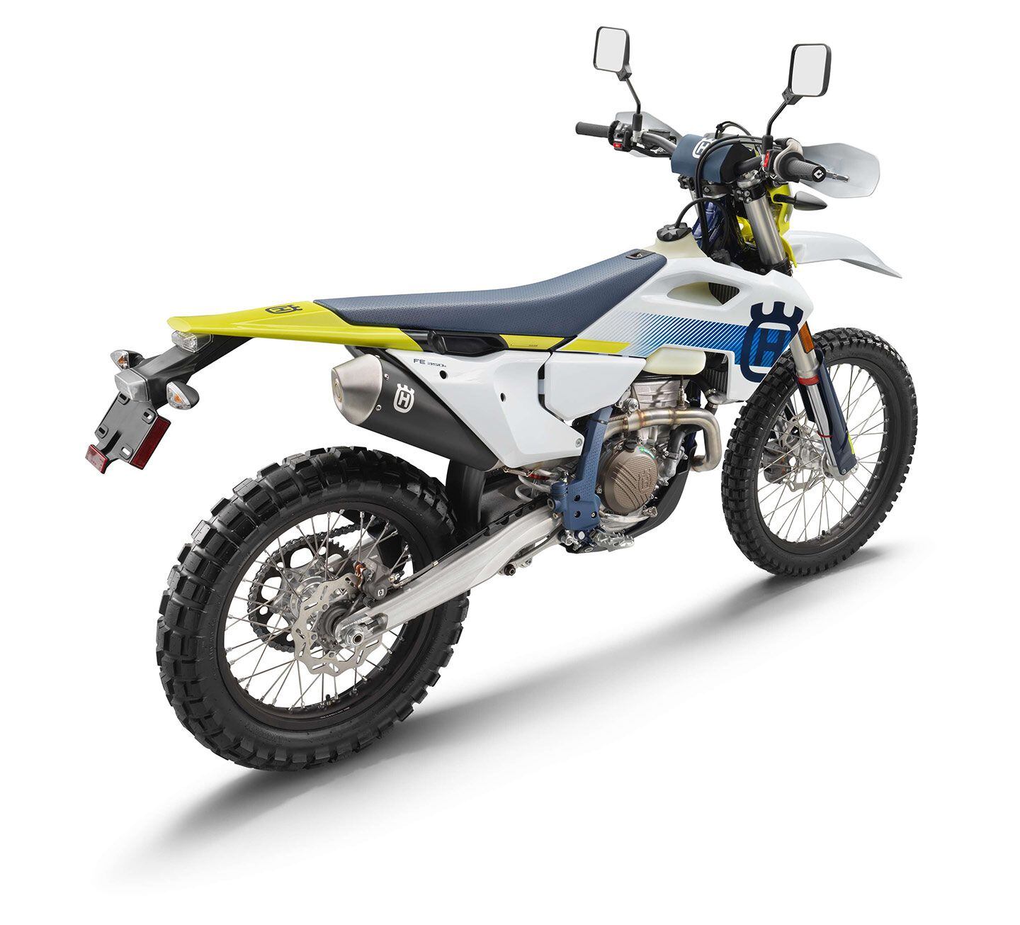 Secured under the upper triple clamp on the dual sport (FE 350s and FE 501s) models is a new steering lock system.