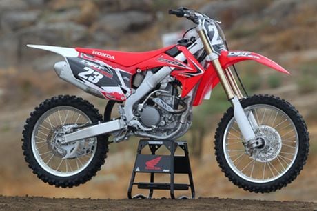 2011 Honda CRF250R Web Impression - Dirt Rider Magazine | Dirt Rider