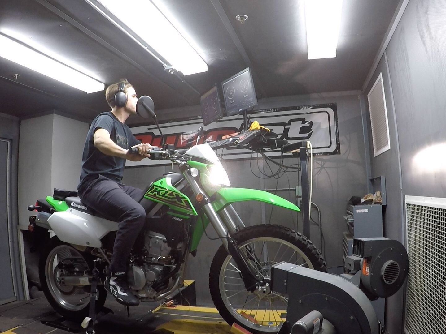 2021-kawasaki-klx300-horsepower-and-torque-dirt-rider