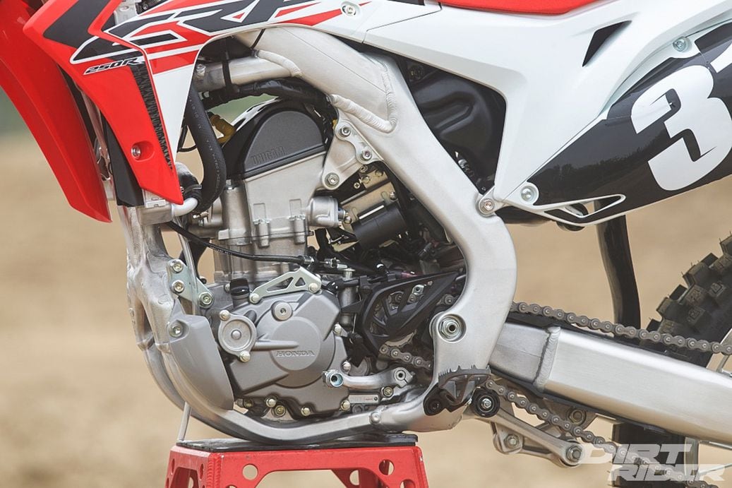 2017 Honda CRF250R Review | Dirt Rider