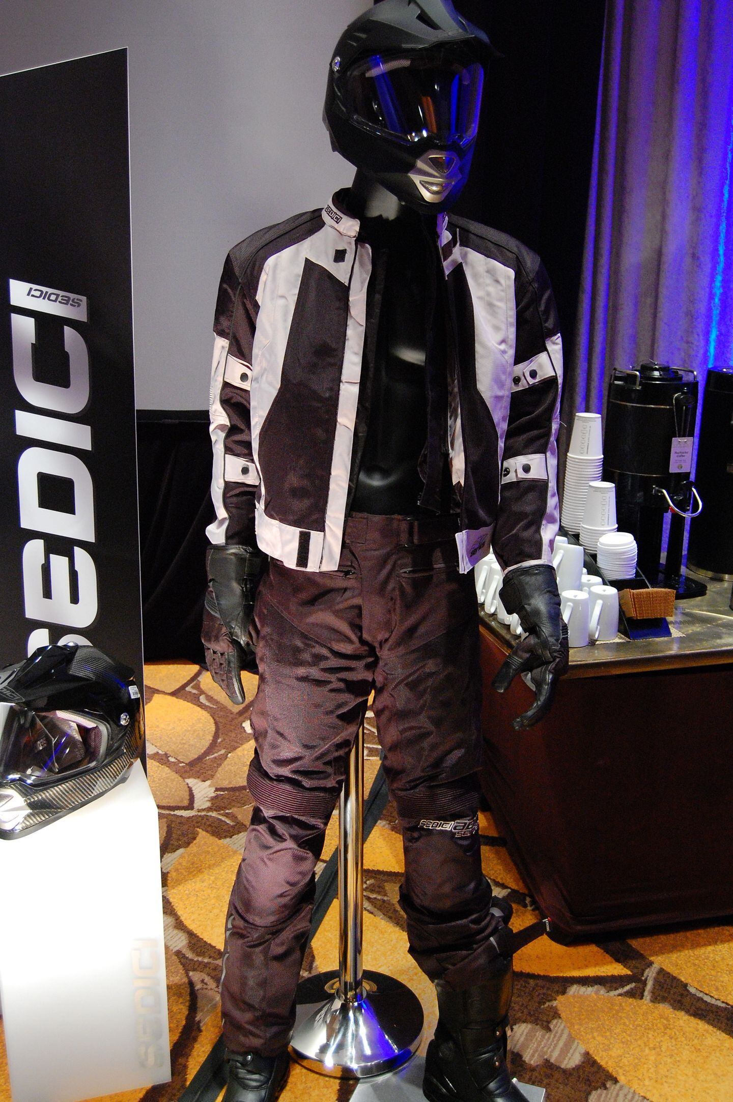 Sedici hot sale riding gear