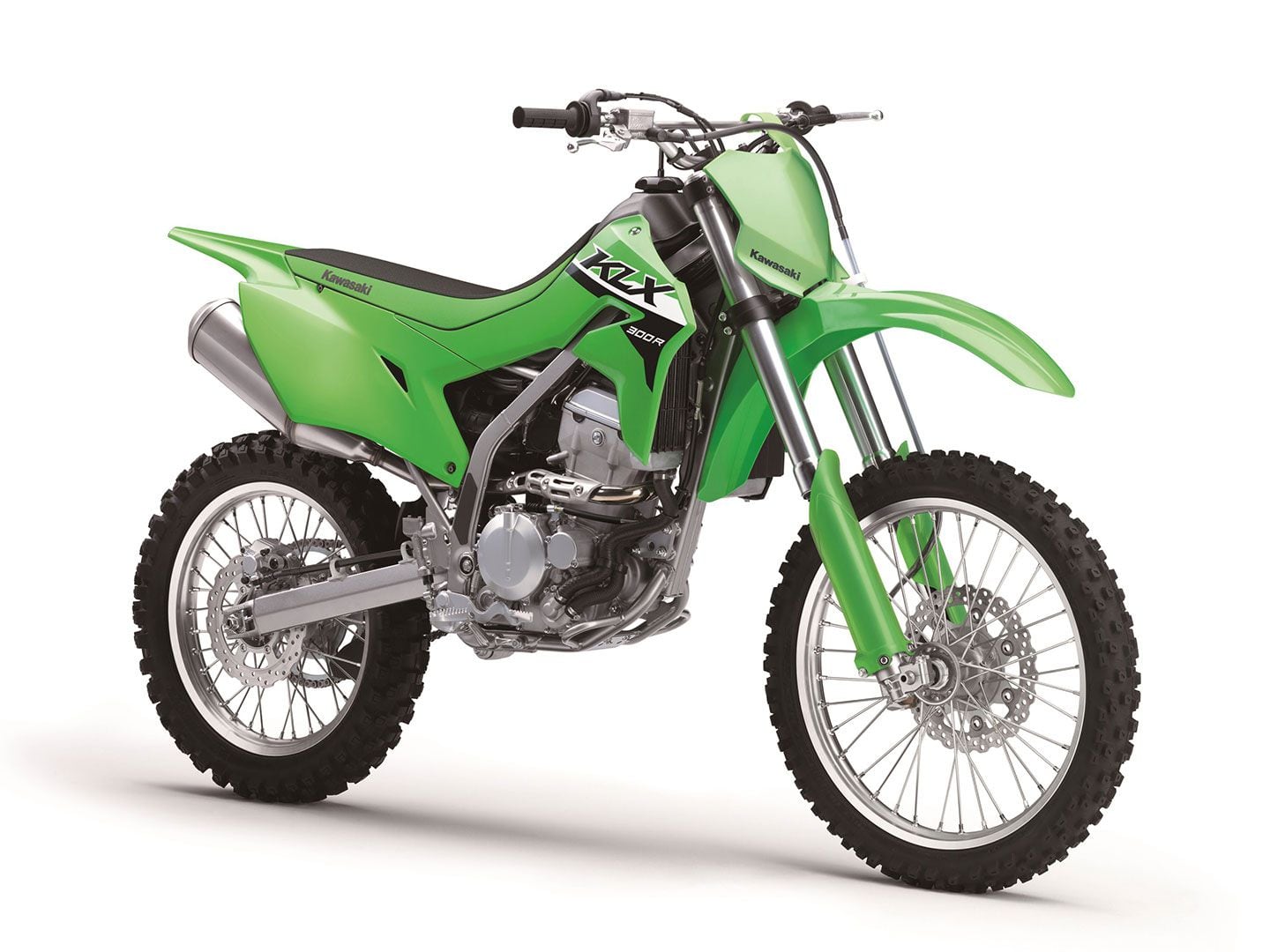 Since the KLX300R is a liquid-cooled trail bike, it makes use of radiators (which you can see tucked in between the shrouds).