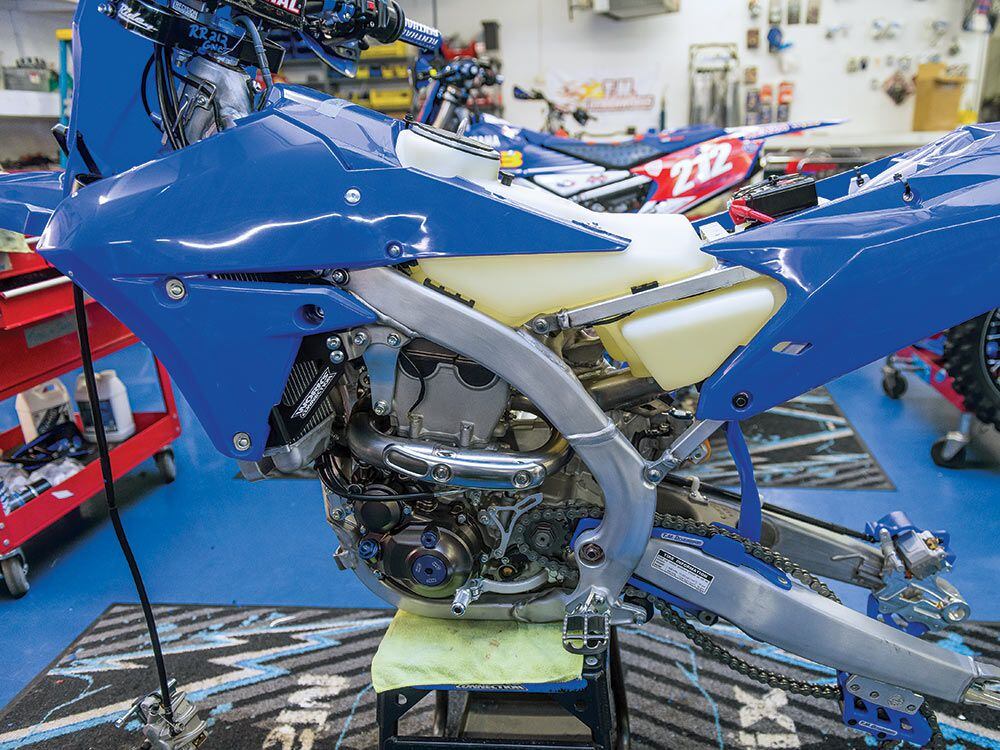 Yz250f deals gas tank